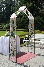 Květinový svatební oblouk (254)