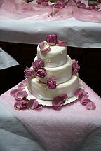 Květinová dekorace svatebního dortu (580)