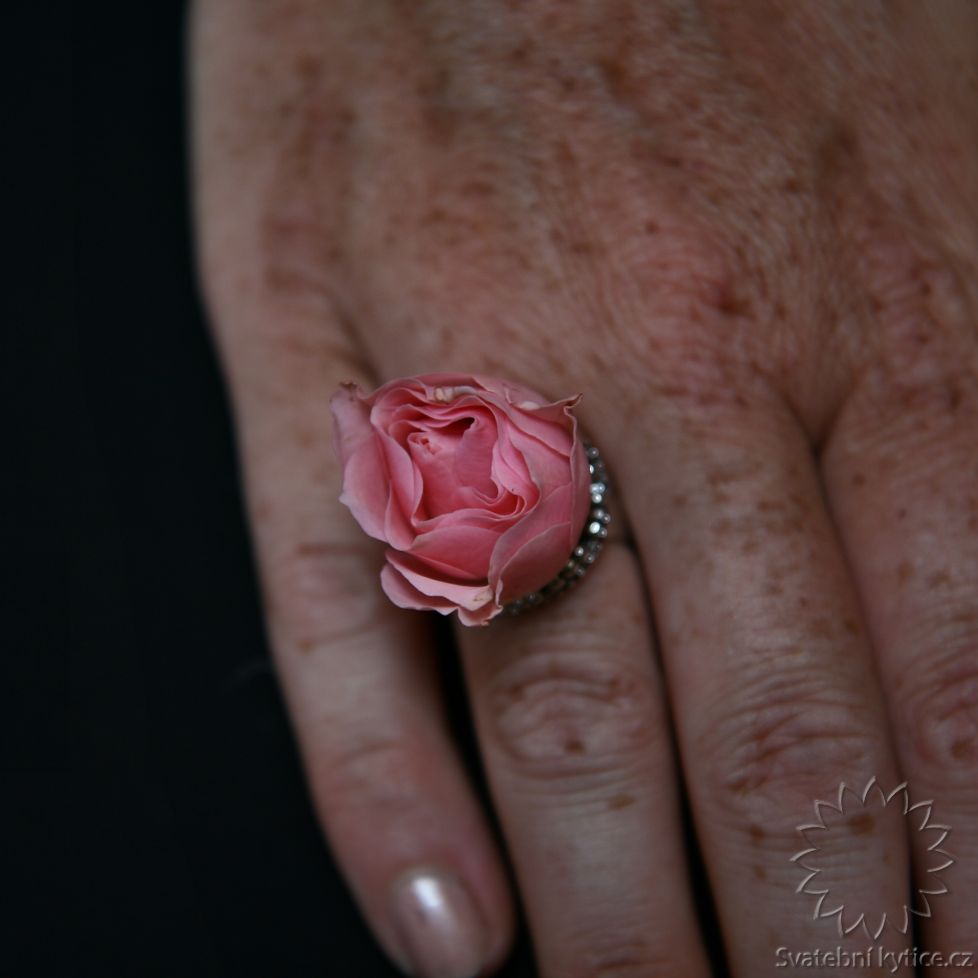 Květinové prsteny